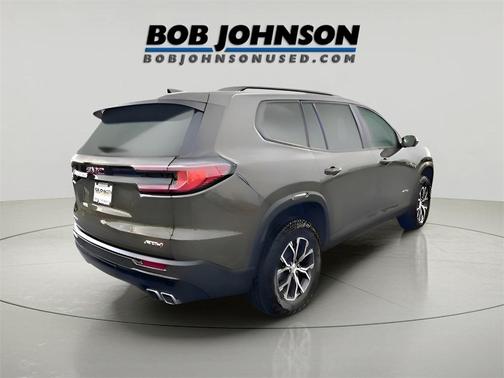 2024 GMC Acadia AWD AT4