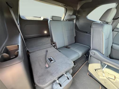 2024 GMC Acadia AWD AT4