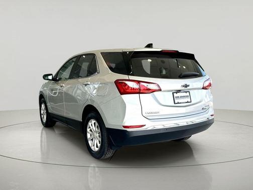 Silver Ice Metallic 2021 Chevrolet Equinox 1LT