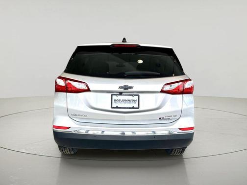 Silver Ice Metallic 2021 Chevrolet Equinox 1LT