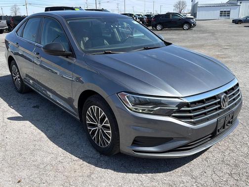 Platinum Gray Metallic 2019 Volkswagen Jetta 1.4T S
