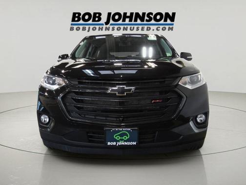 Mosaic Black Metallic 2021 Chevrolet Traverse RS