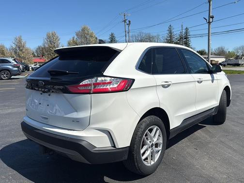 Star White Metallic Tri-Coat 2023 Ford Edge SEL