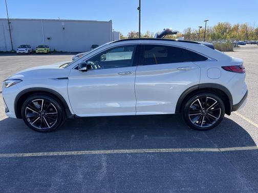 2022 INFINITI QX55 ESSENTIAL