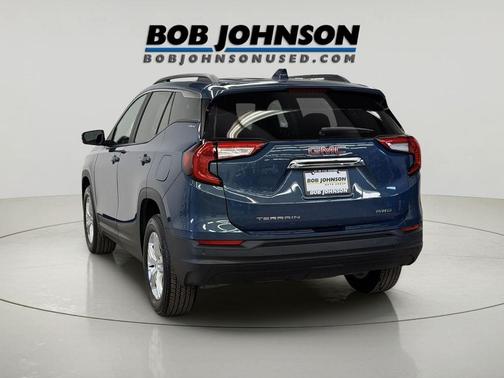 Downpour Metallic 2024 GMC Terrain SLE