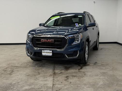 Downpour Metallic 2024 GMC Terrain SLE