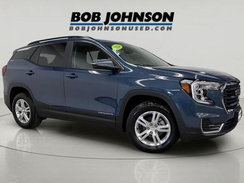 Downpour Metallic 2024 GMC Terrain SLE