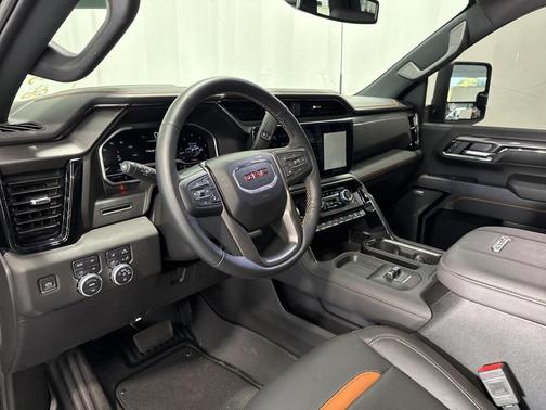 2024 GMC Sierra 2500 AT4