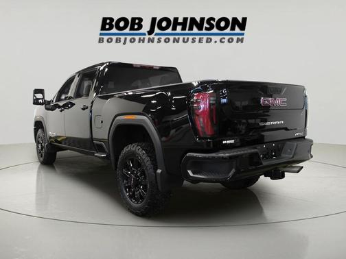 2024 GMC Sierra 2500 AT4