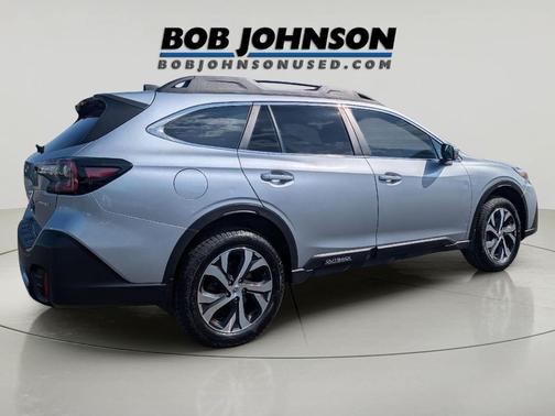 Ice Silver Metallic 2022 Subaru Outback Limited