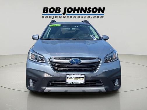 Ice Silver Metallic 2022 Subaru Outback Limited