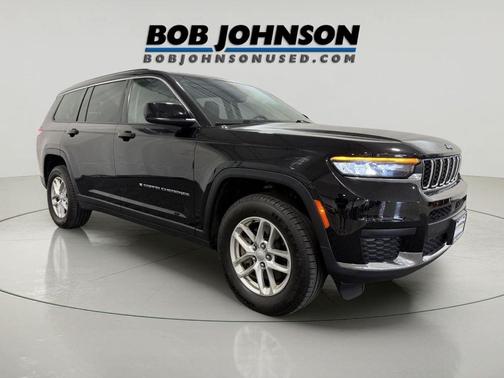Diamond Black Crystal Pearlcoat 2021 Jeep Grand Cherokee L Laredo