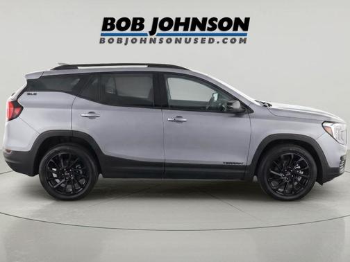 Sterling Metallic 2023 GMC Terrain SLE