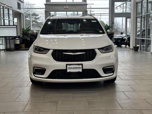 2023 Chrysler Pacifica L