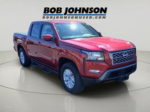 Cardinal Red Tricoat 2022 Nissan Frontier SV