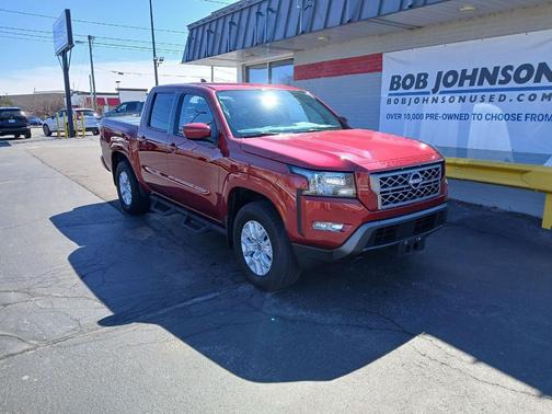 Cardinal Red Tricoat 2022 Nissan Frontier SV