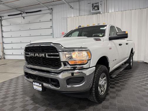 Bright White Clearcoat 2021 RAM 2500 Tradesman Crew Cab 4x4 6'4' Box