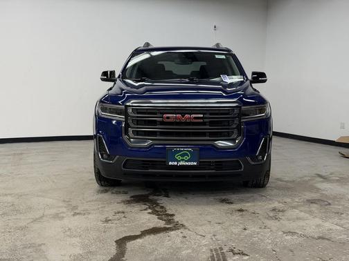 2023 GMC Acadia AWD AT4