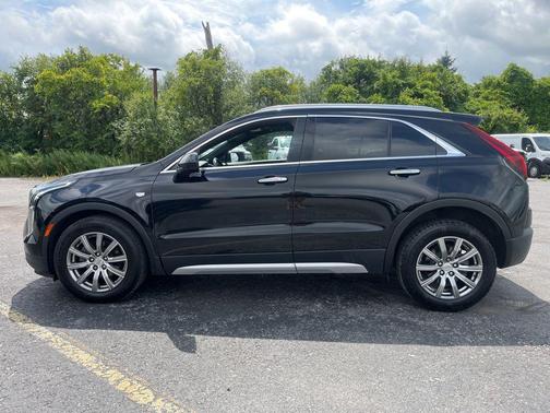 2020 Cadillac XT4 Premium Luxury
