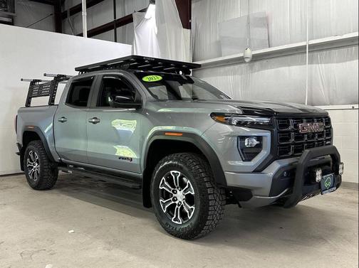 Sterling Metallic 2023 GMC Canyon AT4