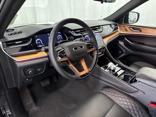 2024 Jeep Grand Cherokee L Summit Reserve