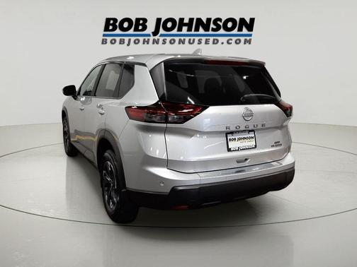 Brilliant Silver Metallic 2025 Nissan Rogue SV