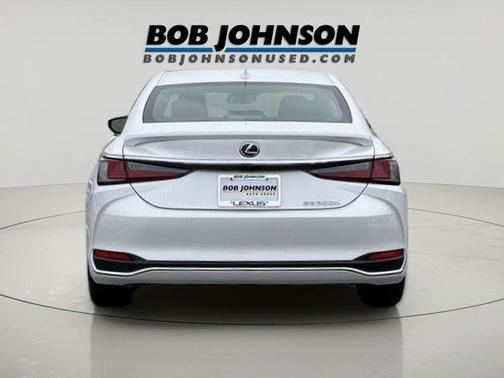 2024 Lexus ES 300h Base