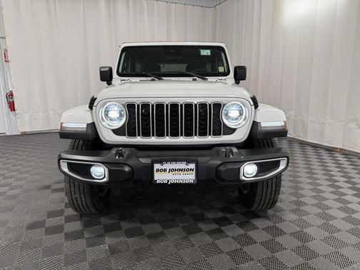 Bright White 2024 Jeep Wrangler 4-Door Sahara