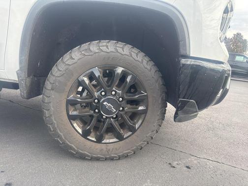 2025 Chevrolet Silverado 3500 LTZ