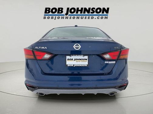 2020 Nissan Altima SR FWD