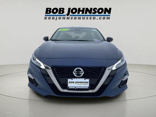 2020 Nissan Altima SR FWD
