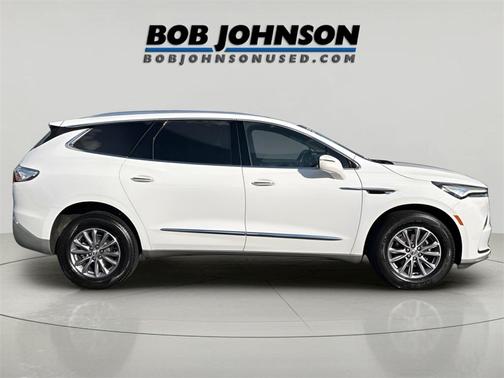 2023 Buick Enclave Essence AWD