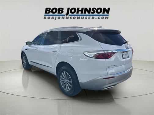 2023 Buick Enclave Essence AWD