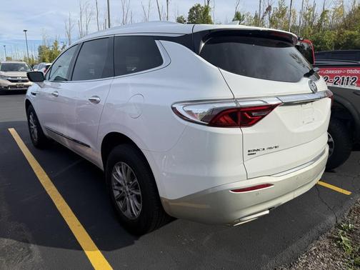 2023 Buick Enclave Essence AWD