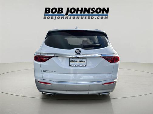 2023 Buick Enclave Essence AWD