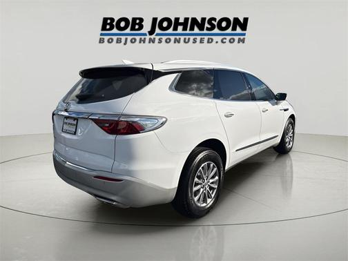 2023 Buick Enclave Essence AWD