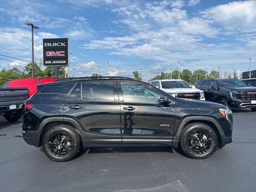 2022 GMC Terrain AWD AT4