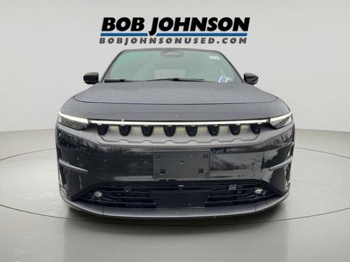 Diamond Black Crystal Pearlcoat 2025 Jeep Wagoneer S Limited