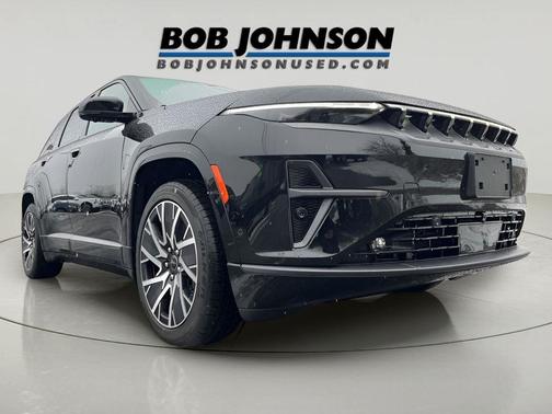 Diamond Black Crystal Pearlcoat 2025 Jeep Wagoneer S Limited