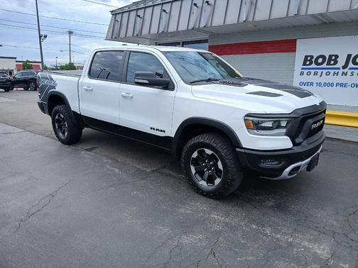Bright White Clearcoat 2020 RAM 1500 Rebel