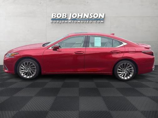 2024 Lexus ES 300h Luxury