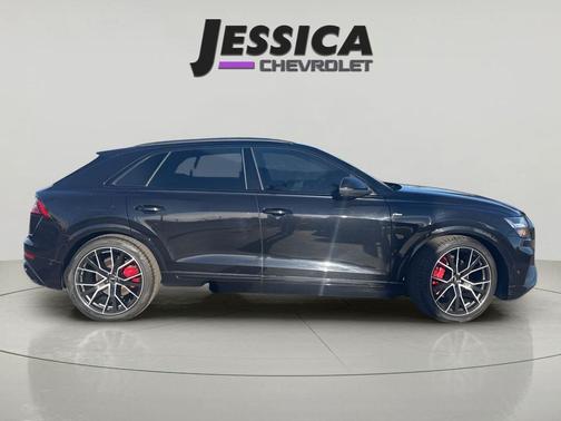 2020 Audi Q8 55 Premium Plus