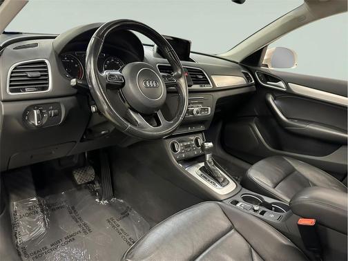 2017 Audi Q3 2.0T Premium Plus