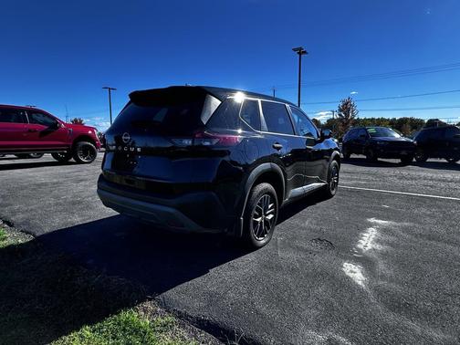 2022 Nissan Rogue S