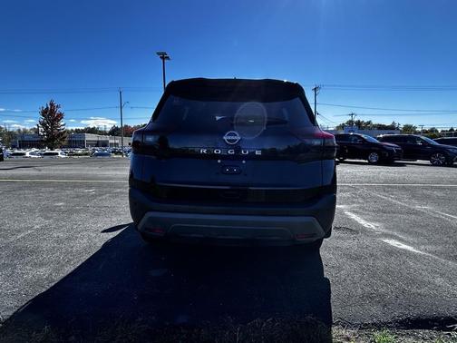 2022 Nissan Rogue S