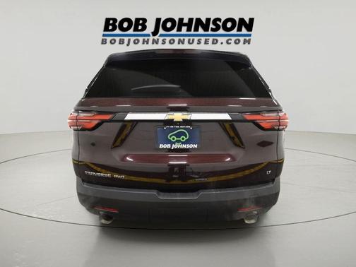 Black Cherry Metallic 2023 Chevrolet Traverse LT Cloth