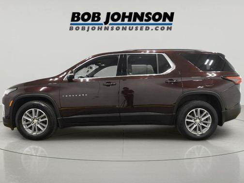 Black Cherry Metallic 2023 Chevrolet Traverse LT Cloth