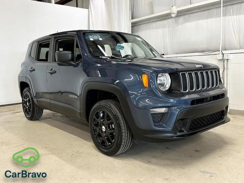 Slate Blue Pearlcoat 2023 Jeep Renegade Latitude