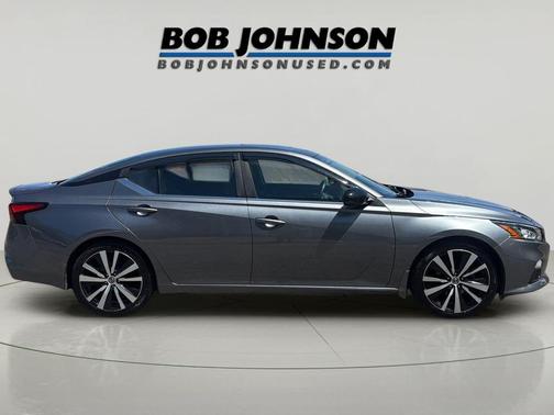 Gun Metallic 2019 Nissan Altima 2.5 SR