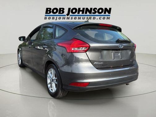 Ruby Red Metallic Tinted Clearcoat 2016 Ford Focus SE
